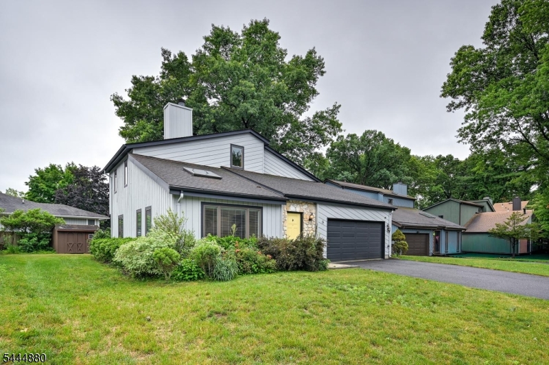 5 Stonebridge Ct