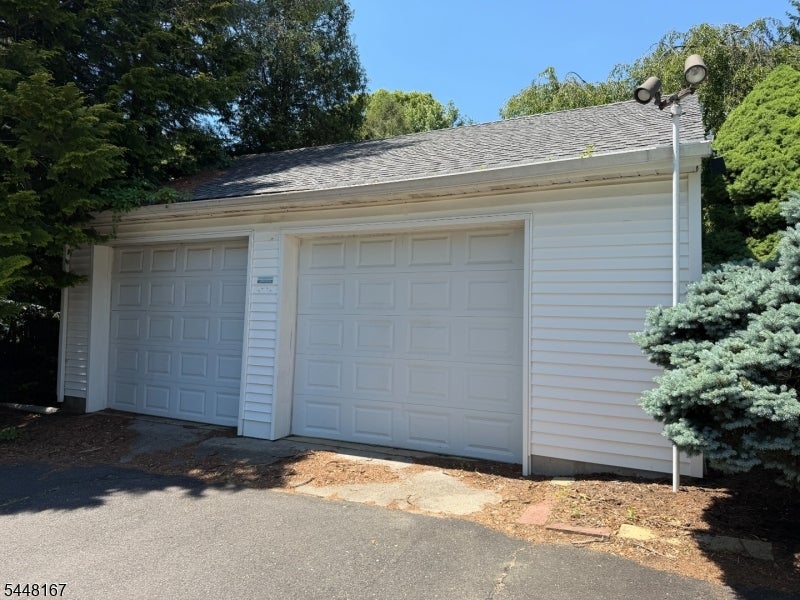 52 Cottrell Rd