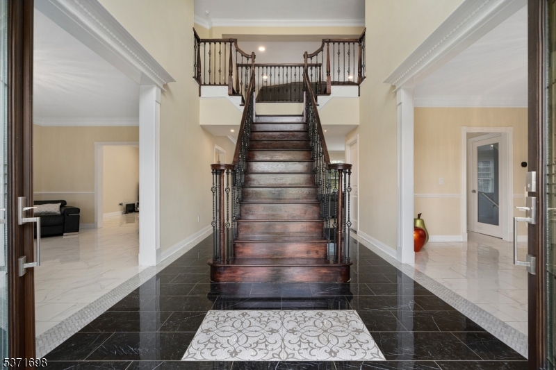 7 Flagstone Hill Rd