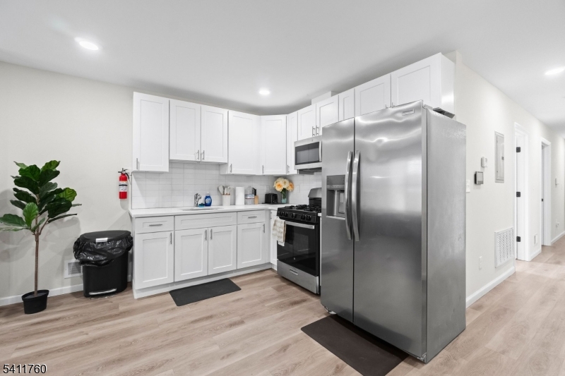 107 Willoughby St Unit 1 2