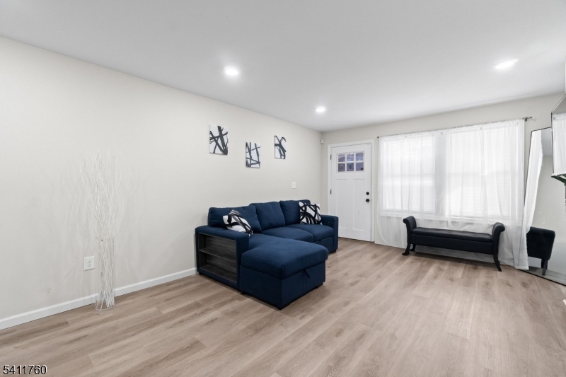 107 Willoughby St Unit 1 2