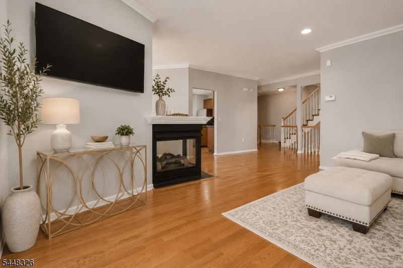 313 Edmonton Ct