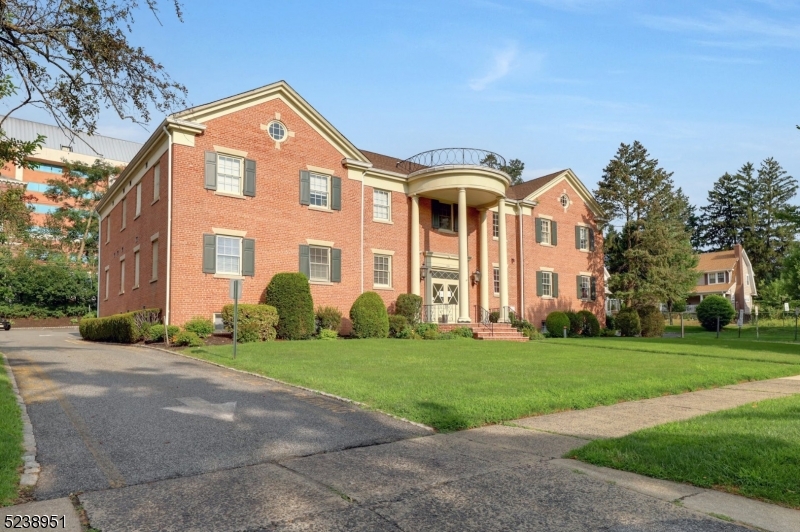 230 Sherman Ave