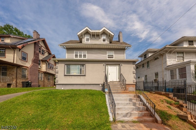 17 Porter Ave