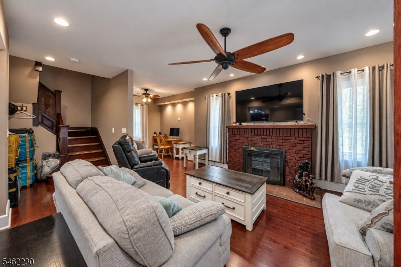 17 Porter Ave
