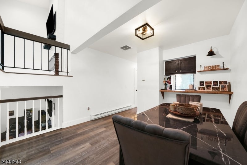 634 Upperway