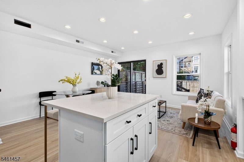 25 Maple Ave
