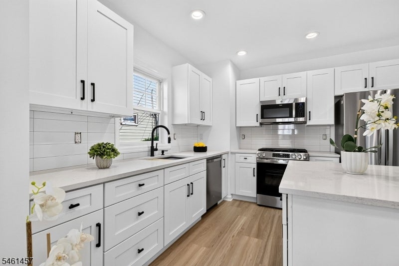 25 Maple Ave