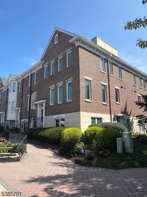 60 A E Black Well St Dover Town NJ 07801