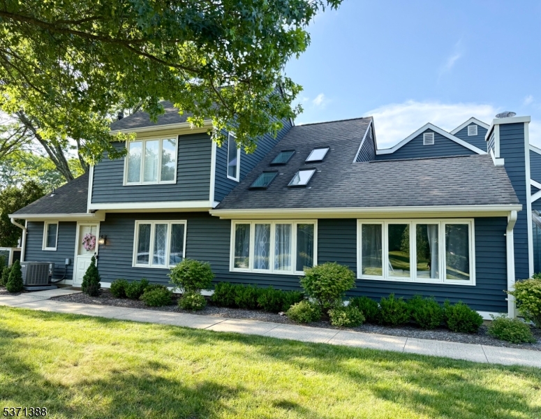 48 Village Dr
