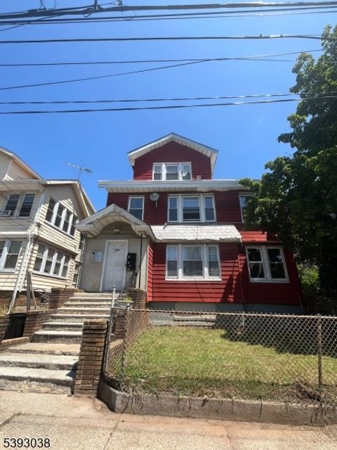 Photo of 279 Renner Ave Apt 2 Ave, Newark, NJ 07112 (MLS # 3994132)