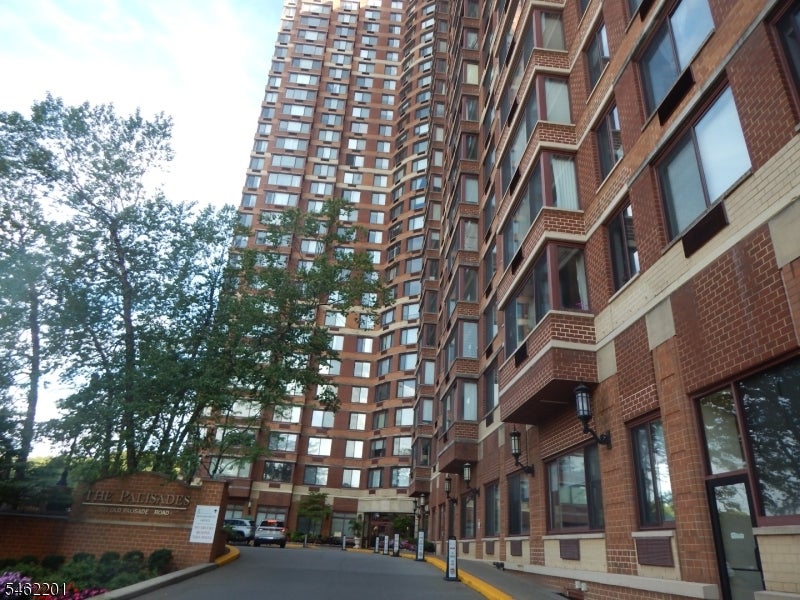 100 Old Palisade Rd1503 1503