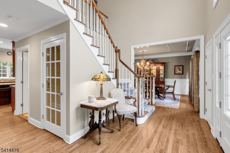 33 Saint Nickolas Way