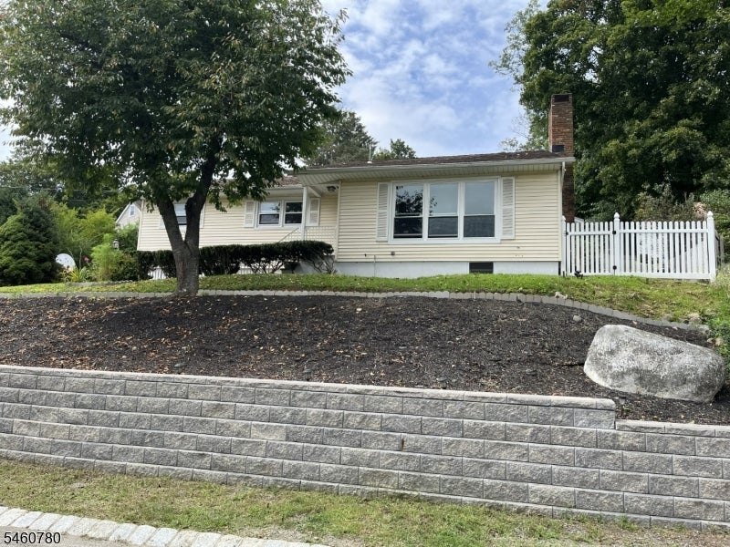 21 Williams St