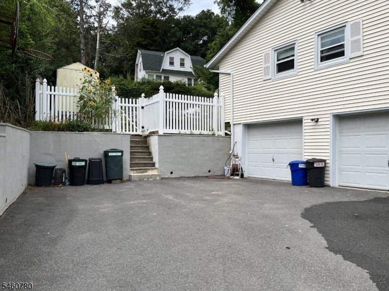 21 Williams St