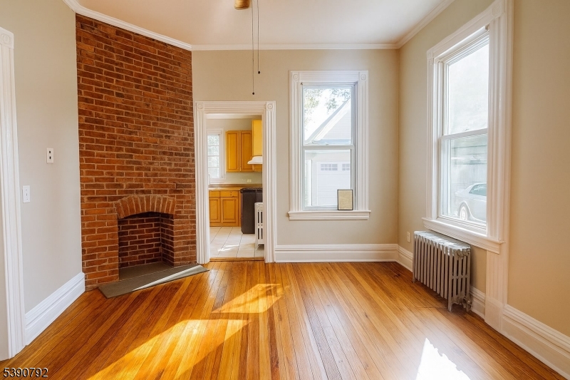89 Grant St 1