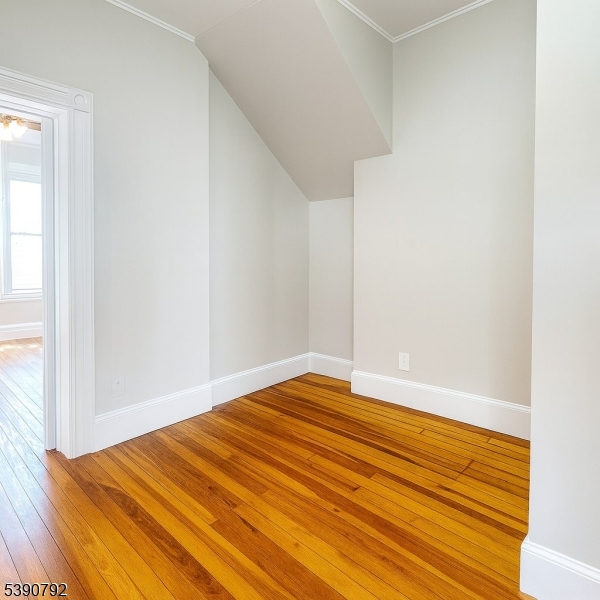 89 Grant St 1