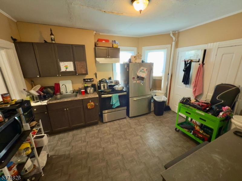 191 E Blackwell St ABCD