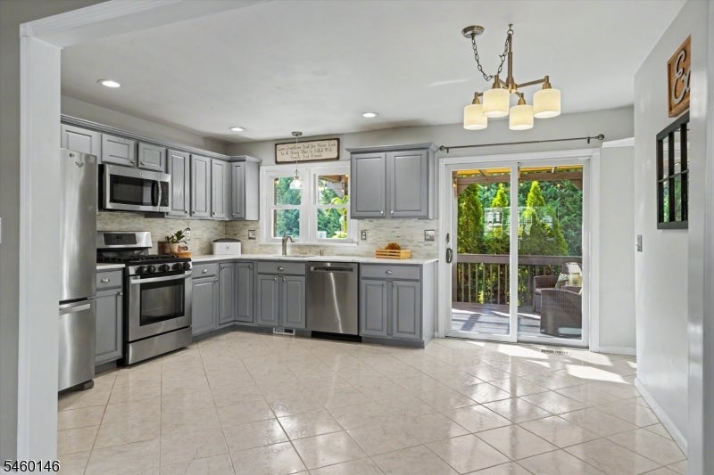 807 Brooklyn Ave