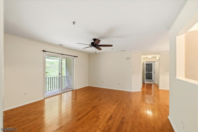1233 King Ct