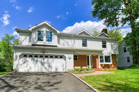 96 Forest Rd Fanwood Boro NJ 07023