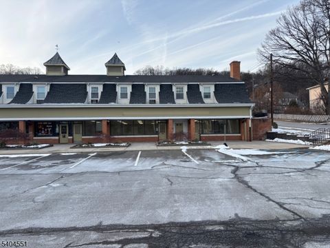 662 Goffle Rd Hawthorne Boro NJ 07506