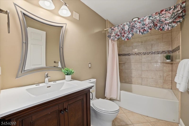 403 Reading Cir