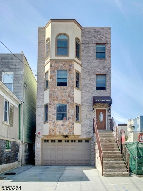 517 19th St Union City NJ 07087