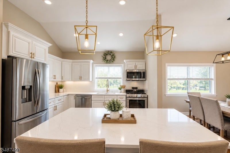 15 Foxwood Dr