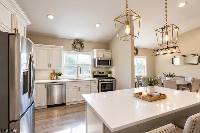 15 Foxwood Dr