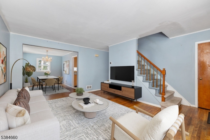 340 Jackson Ave