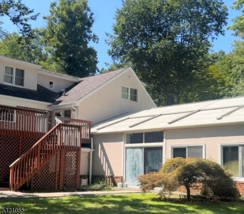 14 High Tor Dr Watchung Boro NJ 07069