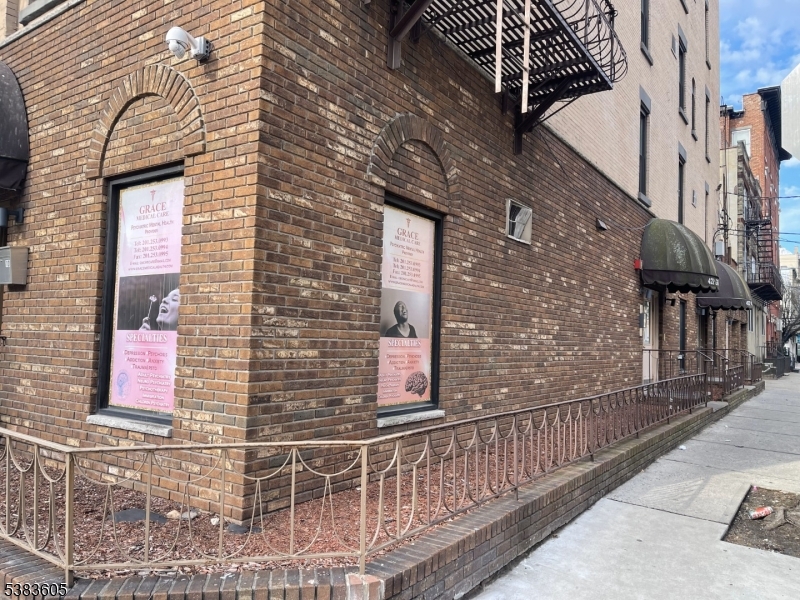 422 Grand St