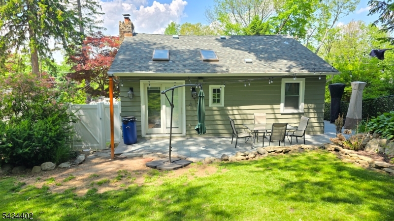37 Grandview Ave