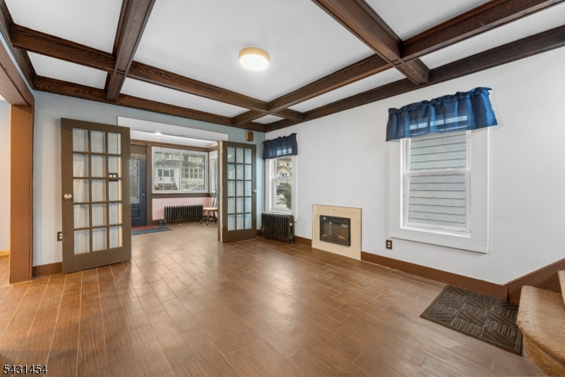 147 Clinton Ave