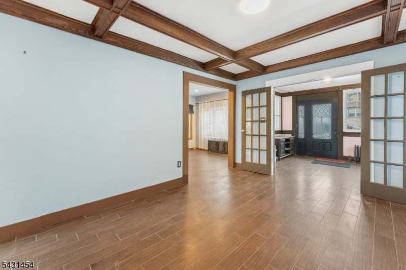 147 Clinton Ave
