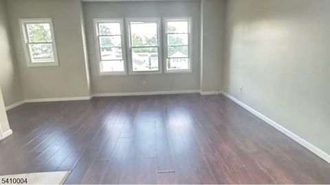 399 16Th Ave 2R Irvington Twp. NJ 07111