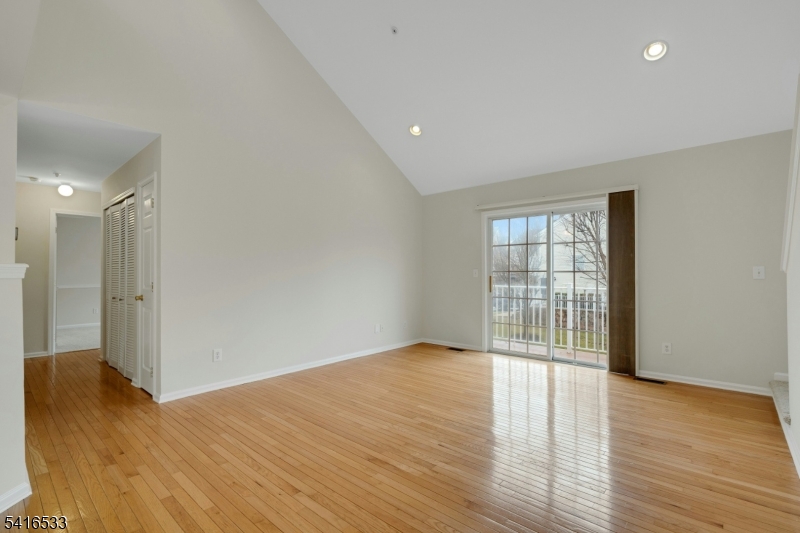 22 Mountainside Dr 22