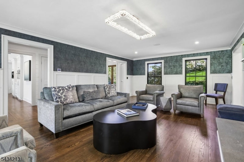 210 Mendham Rd