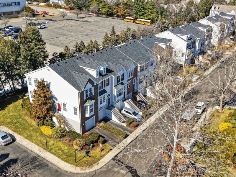 215 Barringer Dr 215