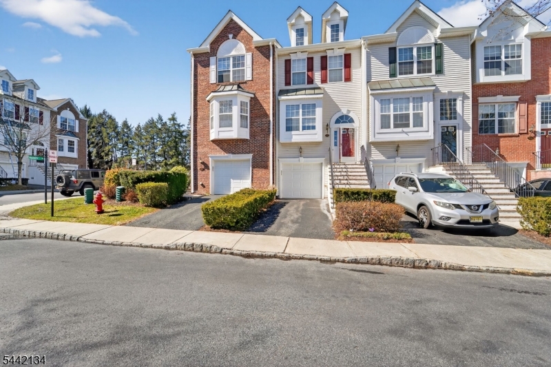 215 Barringer Dr 215