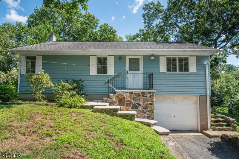 15 Wynding Way