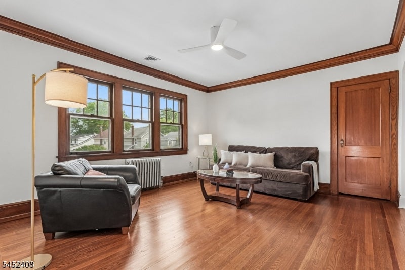 11 Brookwood Dr 2