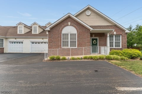 Featured picture for the property 4035917