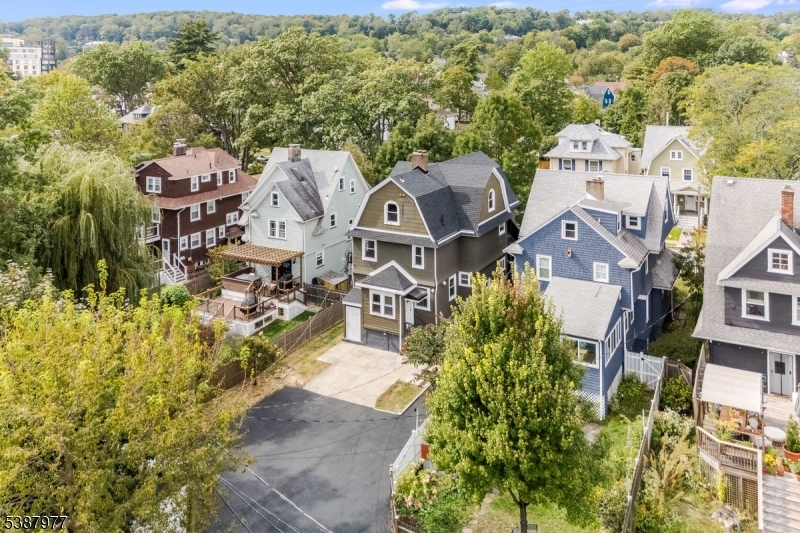 9 Vincent Pl