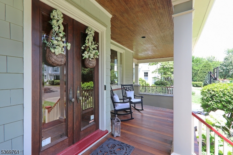 305 Prospect Ave