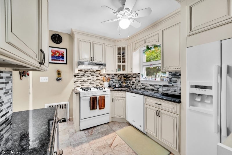 65 Starmond Ave