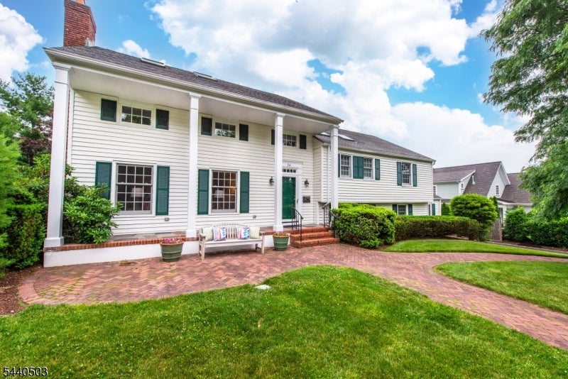 26 Cornell Way