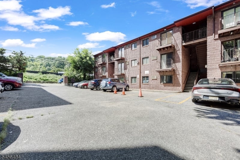 353 Marshall St 3A