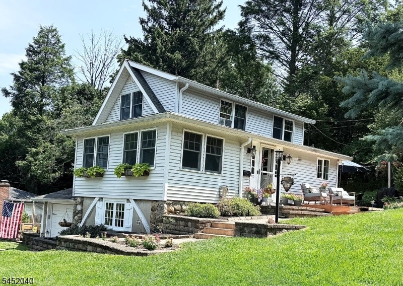 305 Springbrook Trl
